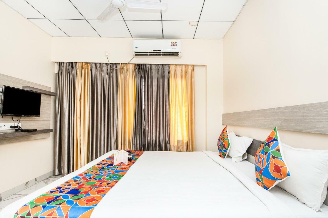 Fabhotel Shivangan Kolkata Airport - Fully Vaccinated Staff Экстерьер фото
